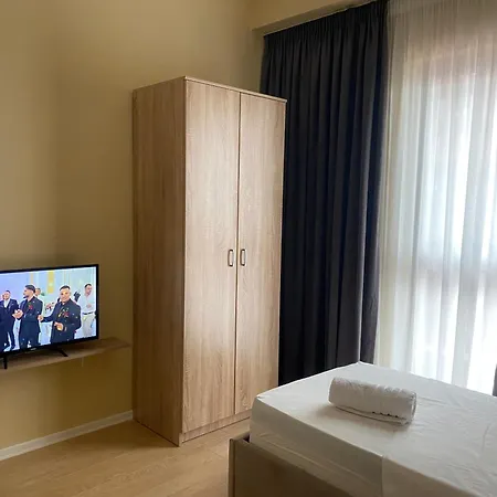 Dream In Тирана
